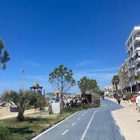 شقة Beachside Bliss